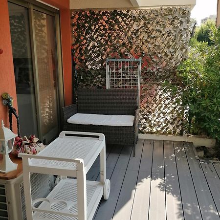Studio - Juan Les Pins - Proximite Plages Antibes Kültér fotó